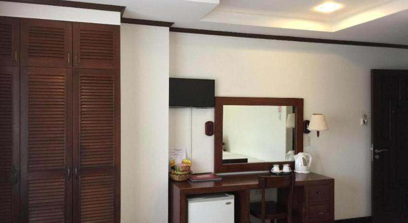Soledad Suites Panglao Exterior photo