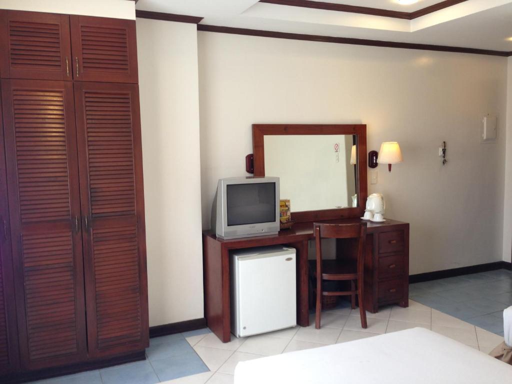 Soledad Suites Panglao Exterior photo